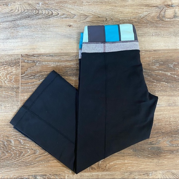 lululemon athletica Pants - Lululemon Reversible Groove Crop